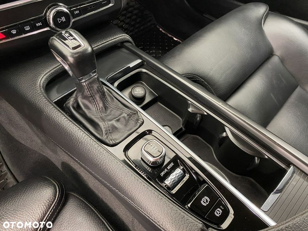 Volvo V90 - 19