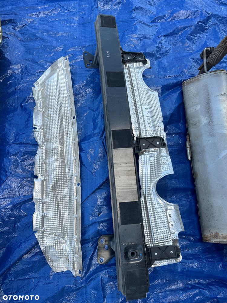 Smart 453 FORFOUR BRABUS zderzak z pdc lakier EDF tłumik dyfuzor  belka zderzaka osłoną termiczna - 11