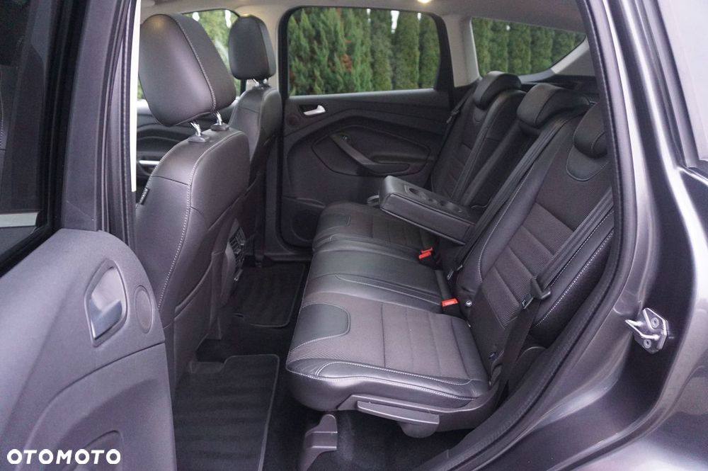 Ford Kuga 2.0 TDCi AWD Titanium - 23