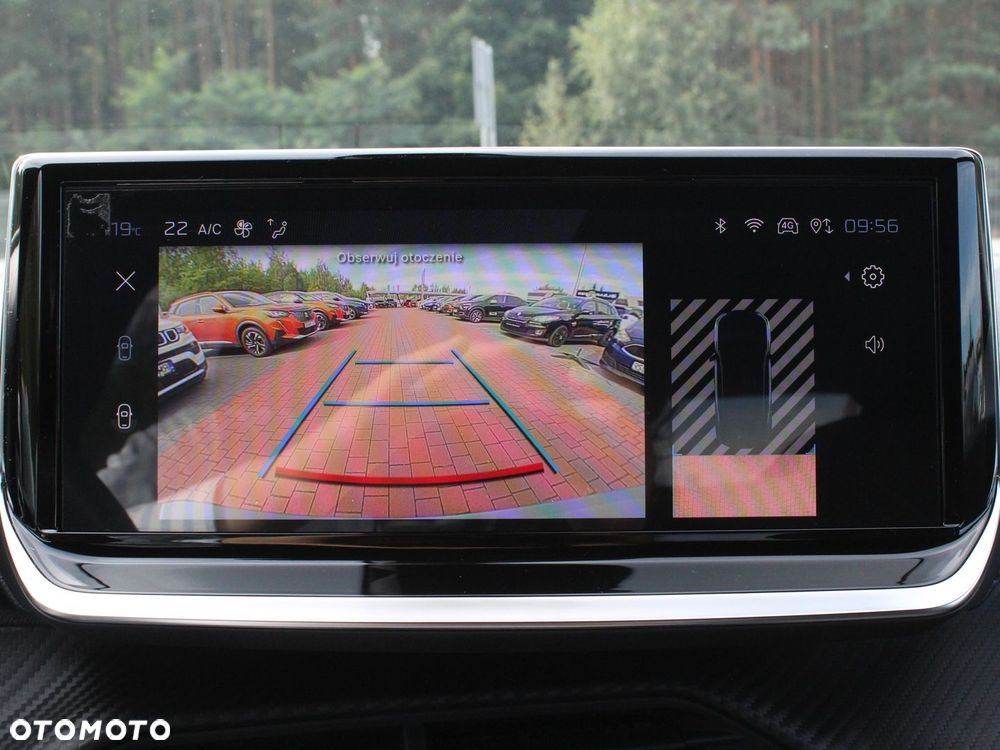 Peugeot 2008 1.2 PureTech Allure S&S EAT8 - 11