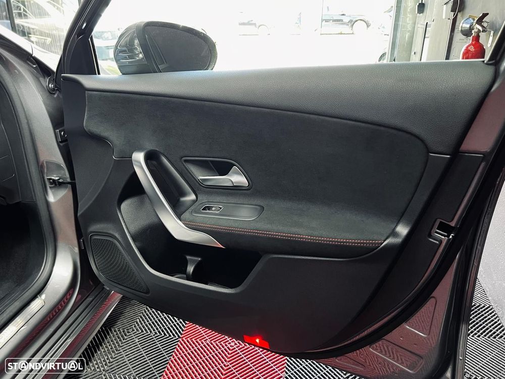 Mercedes-Benz A 250 - 38