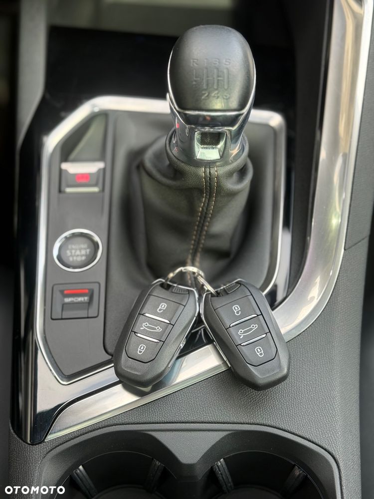 Peugeot 3008 1.2 PureTech GT S&S - 34