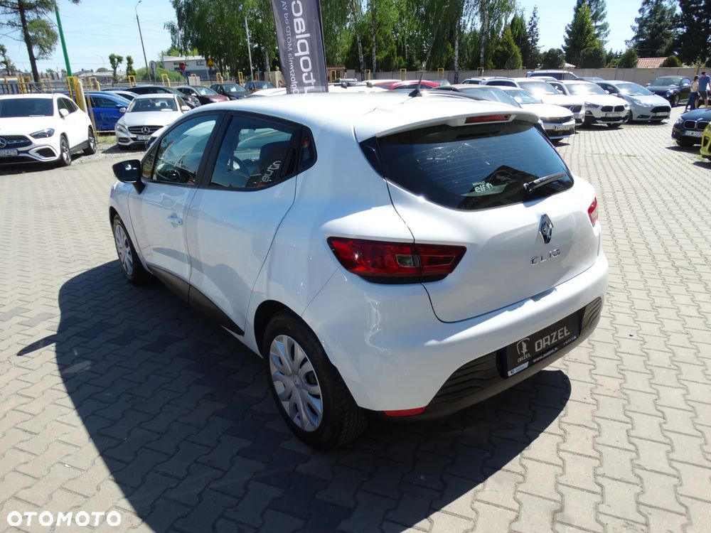 Renault Clio 1.2 16V Intens - 6