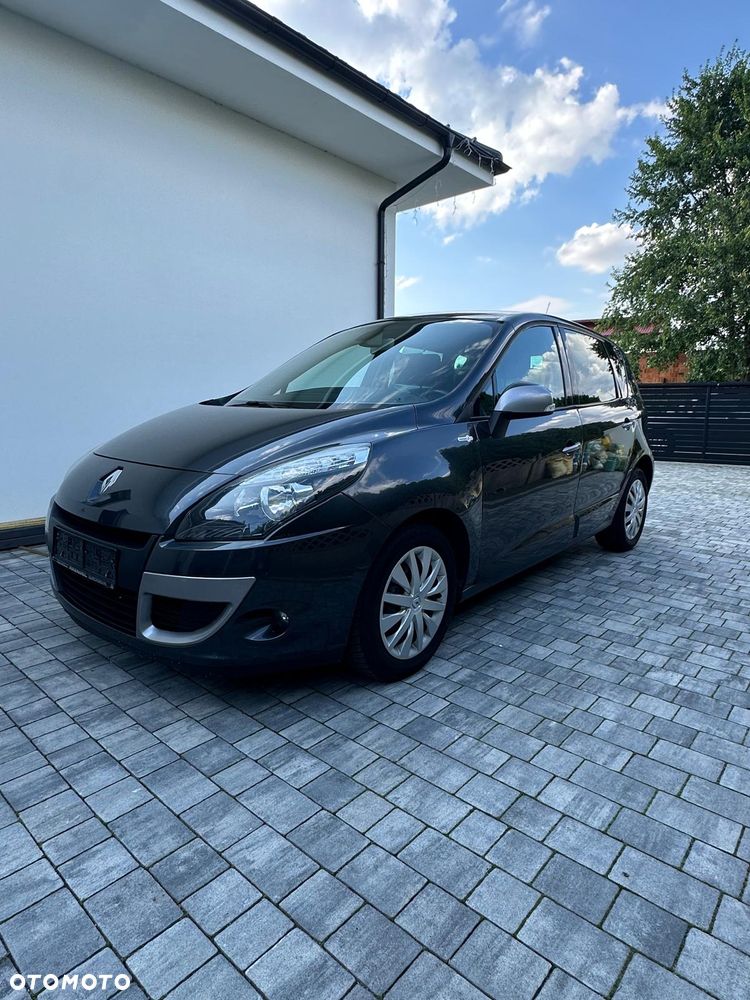 Renault Scenic - 1