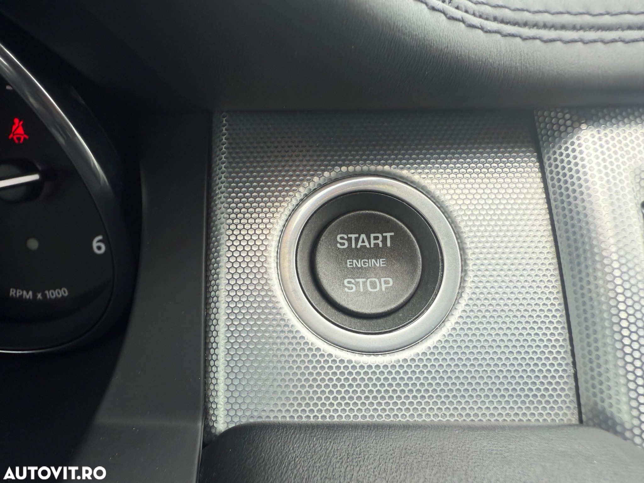 Land Rover Range Rover Evoque 2.0 D150 R-Dynamic HSE - 36