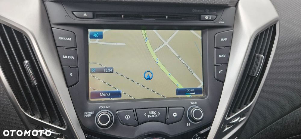 Hyundai Veloster - 34