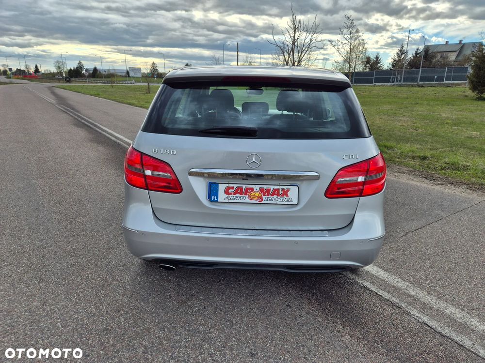 Mercedes-Benz Klasa B 180 CDI (BlueEFFICIENCY) 7G-DCT - 3