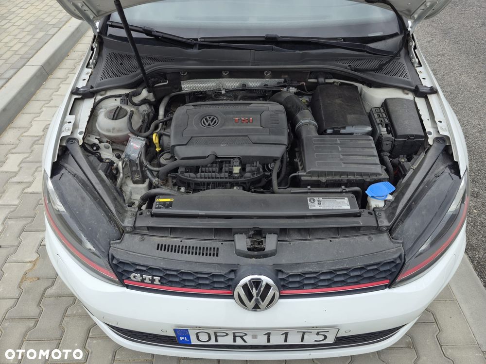 Volkswagen Golf GTI Performance BlueMotion Technology DSG - 27