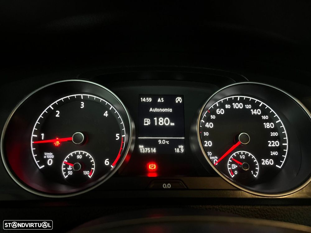 VW Golf 1.6 TDI R-Line - 18