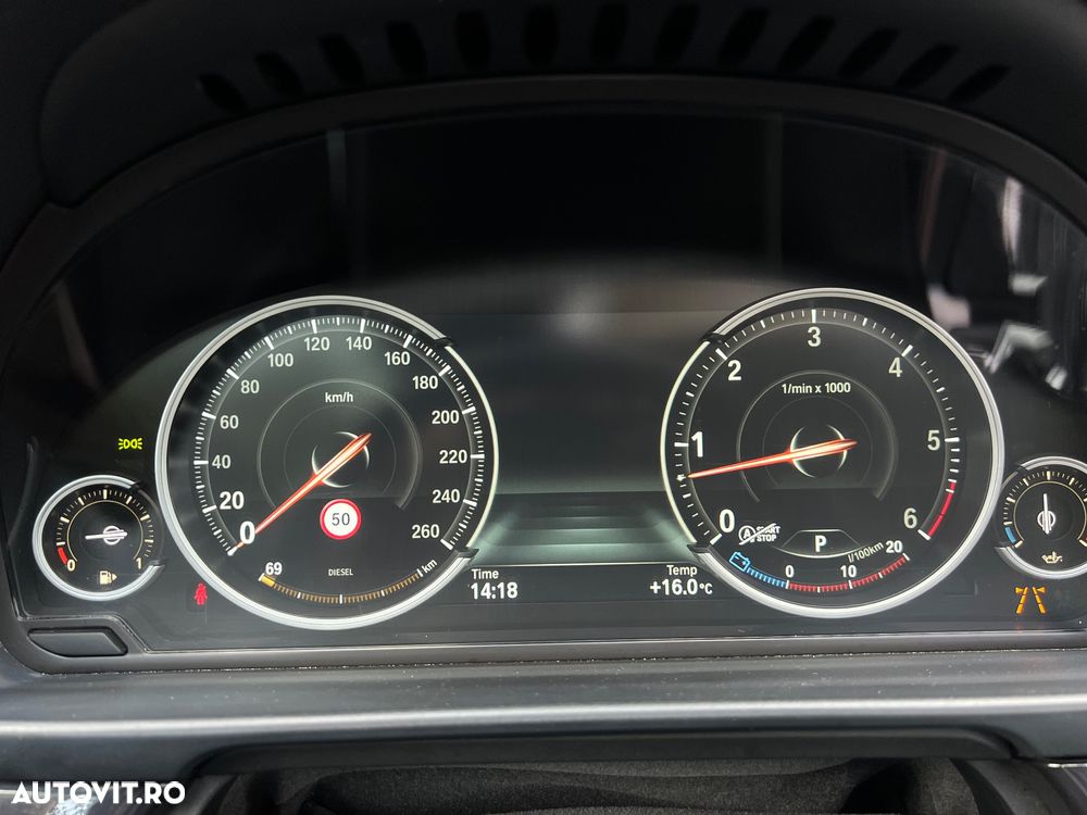 BMW Seria 5 530d xDrive Touring Sport-Aut. Luxury Line - 22
