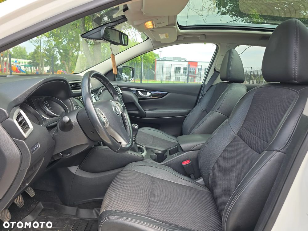 Nissan Qashqai 1.2 DIG-T Tekna EU6 - 7