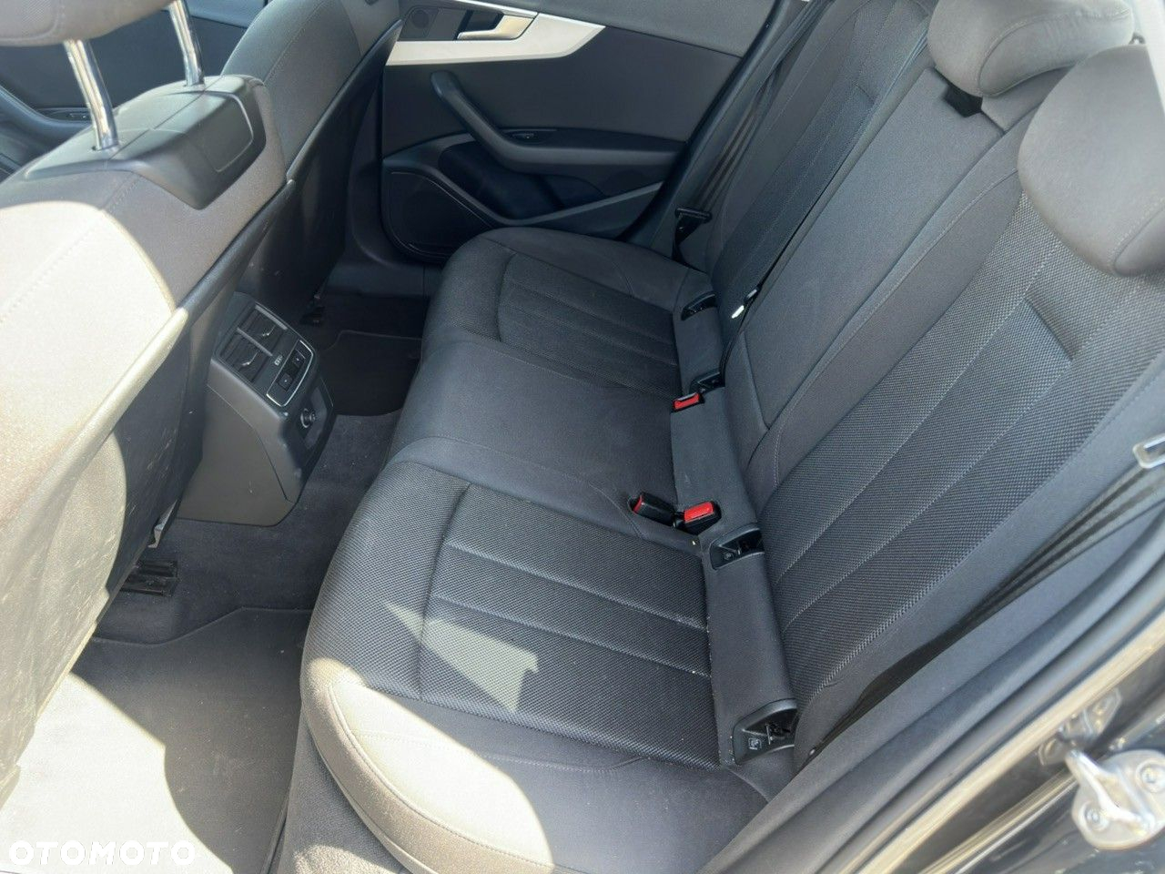Audi A4 2.0 TDI S tronic - 26