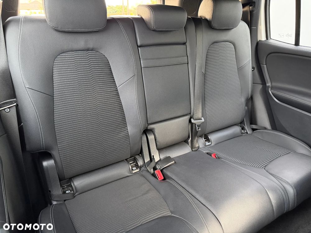 Mercedes-Benz GLB 200 Progressive 7G-DCT - 27