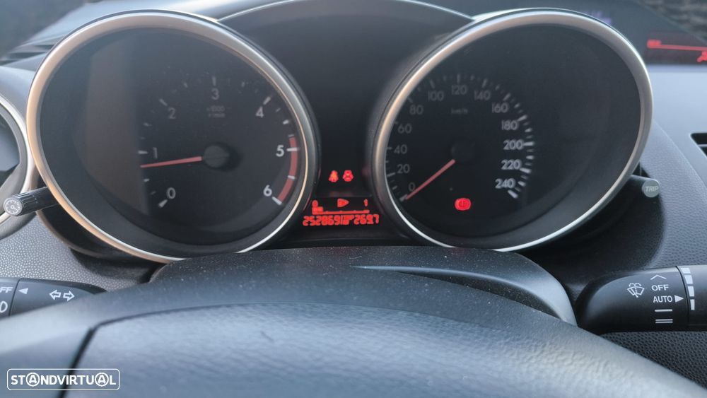 Mazda 3 Hatchback MZ-CD 1.6 Sport - 10