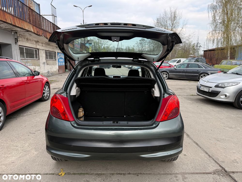 Peugeot 207 1.4 16V Trendy - 9