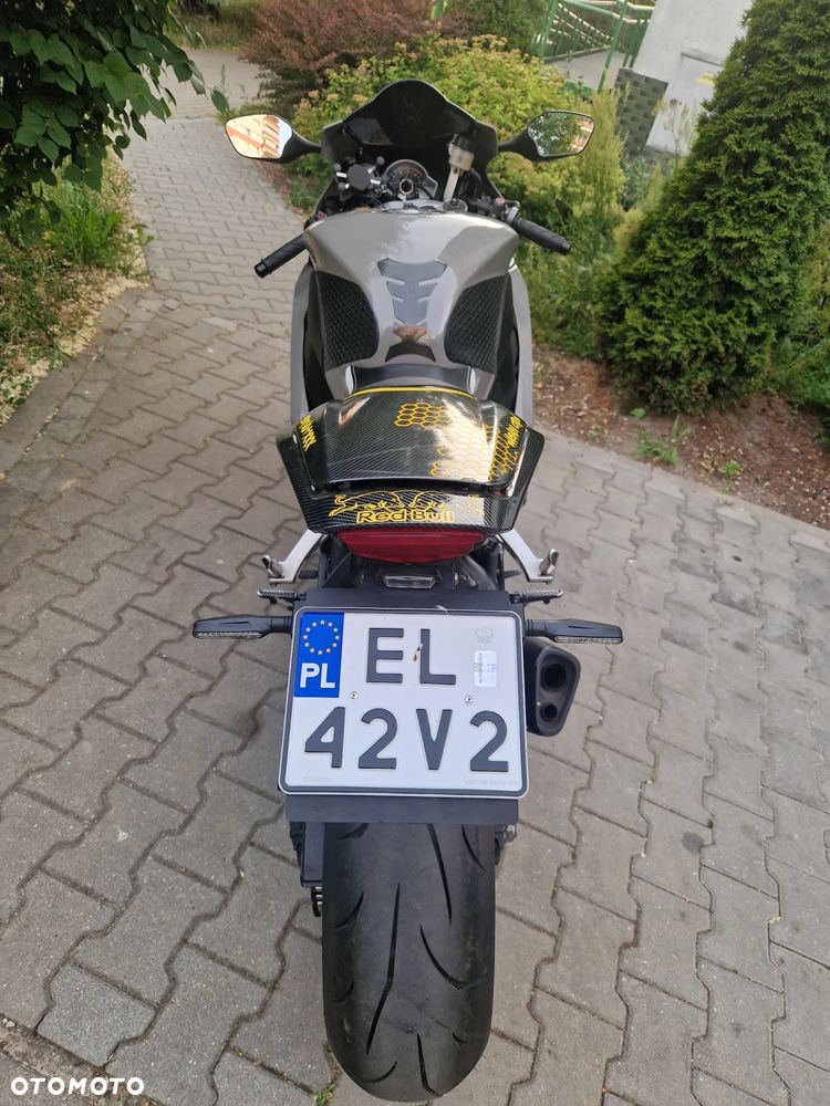 Honda CBR - 6