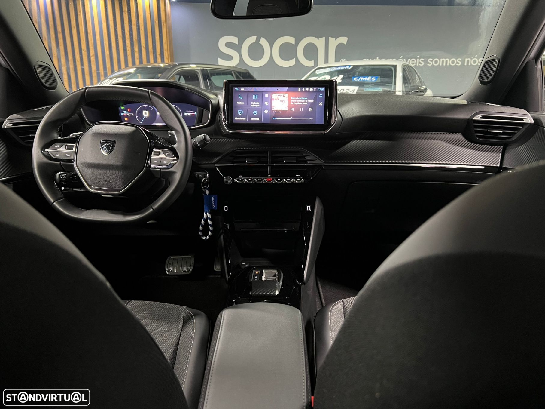 Peugeot 2008 1.2 PureTech Allure Pack EAT8 - 19