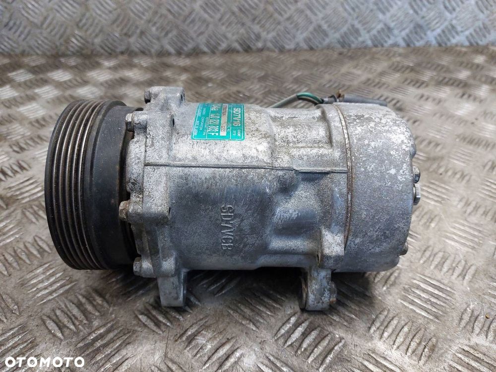 SPRĘŻARKA KOMPRESOR KLIMATYZACJI SEAT TOLEDO II 1.6 8V 1J0820803F - 1