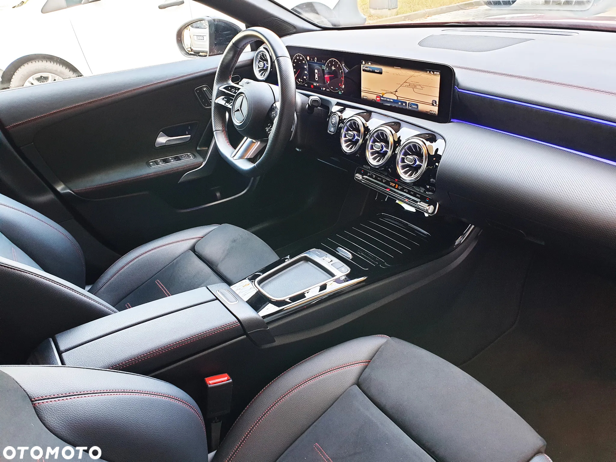 Mercedes-Benz CLA 200 AMG Line 7G-DCT - 20