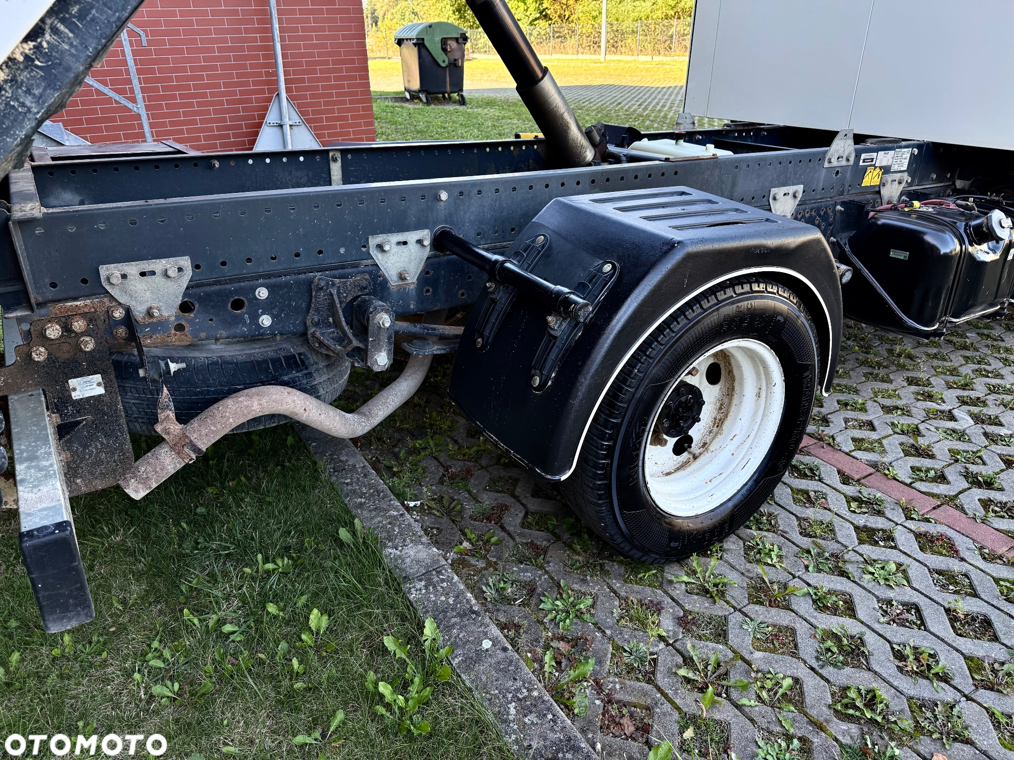 Isuzu N1R - 28