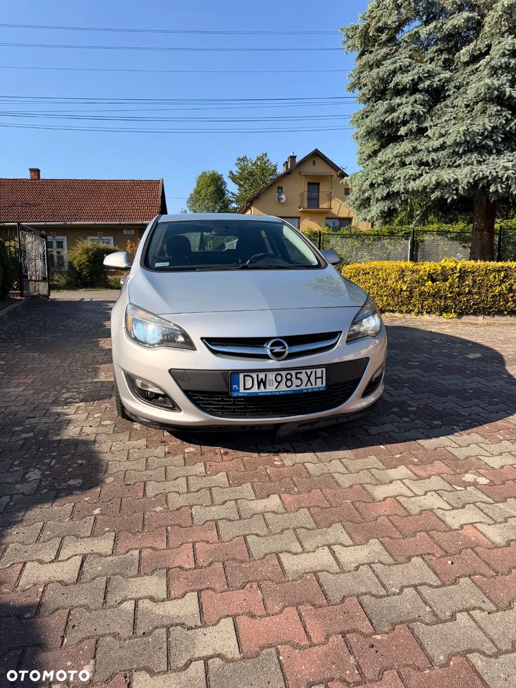 Opel Astra 1.6 CDTI Enjoy - 1
