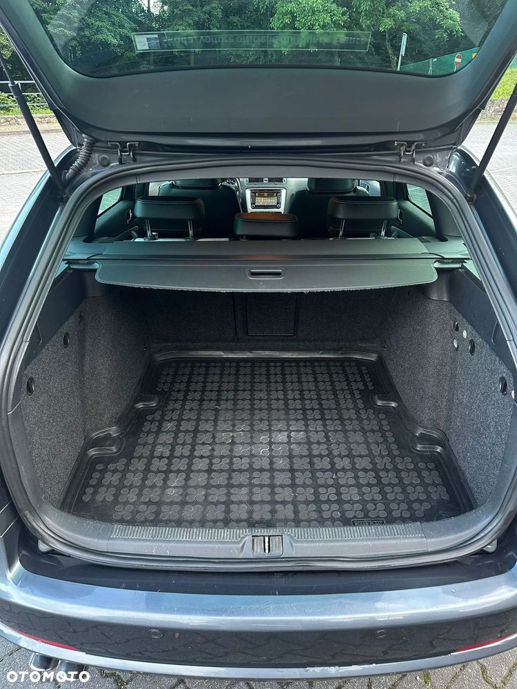 Skoda Octavia 2.0 TDI CR DPF DSG RS - 16