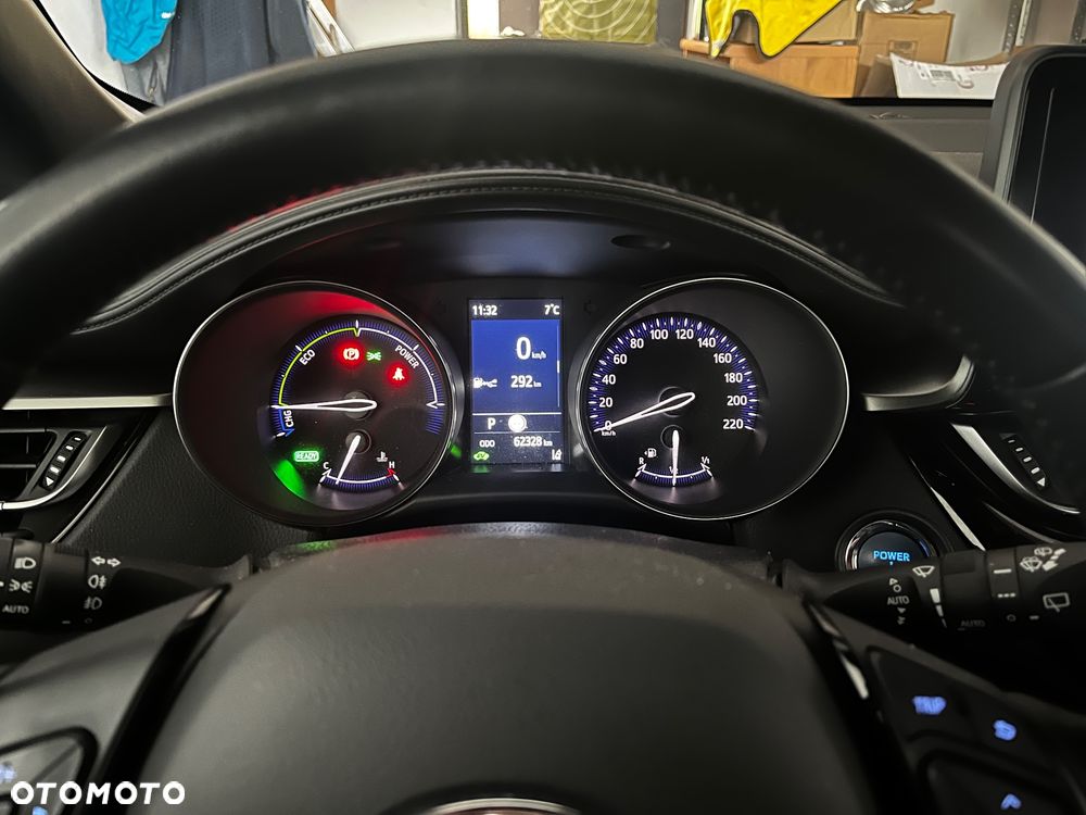 Toyota C-HR - 12
