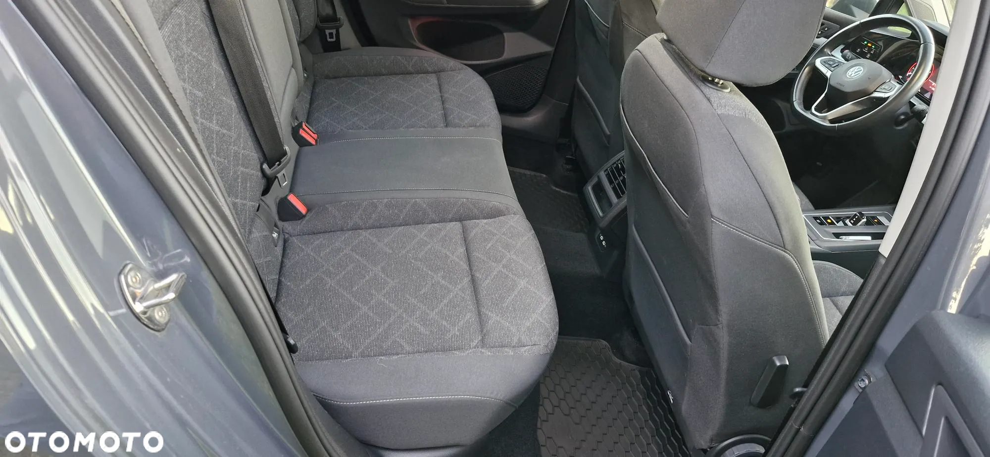 Volkswagen Golf - 9