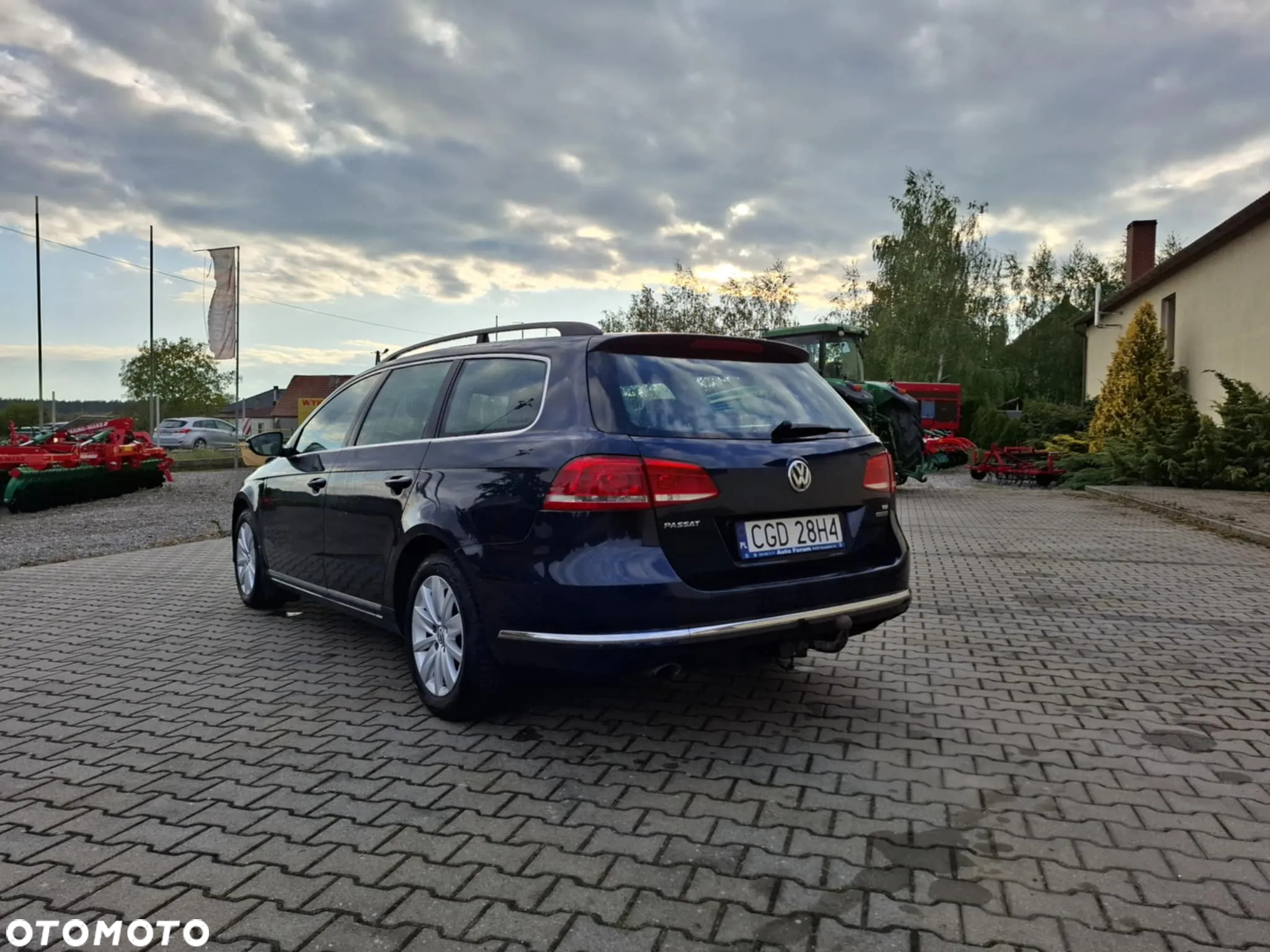 Volkswagen Passat 1.6 TDI Comfortline - 4