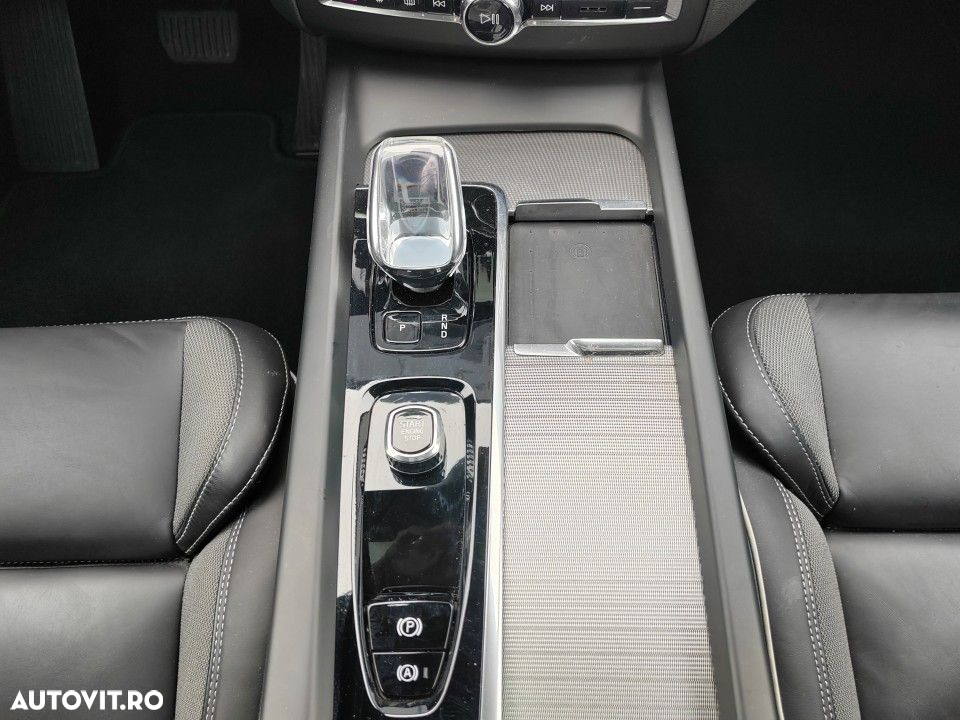 Volvo XC 60 - 28
