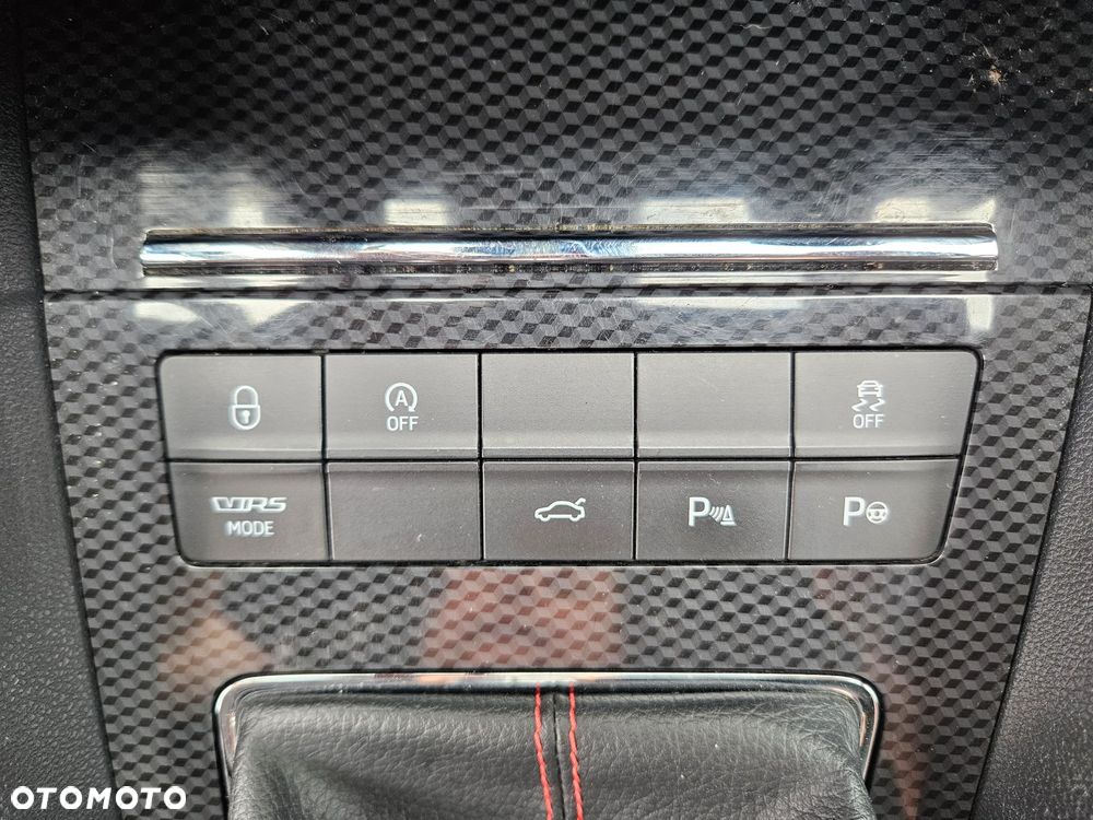 Skoda Octavia 2.0 TDI RS - 21