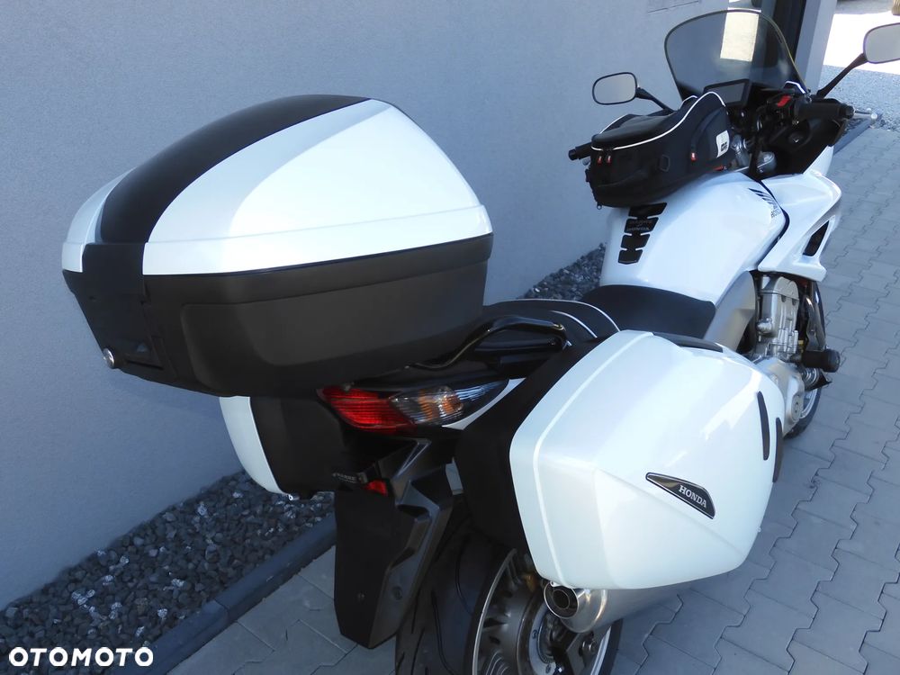 Honda CBF - 33
