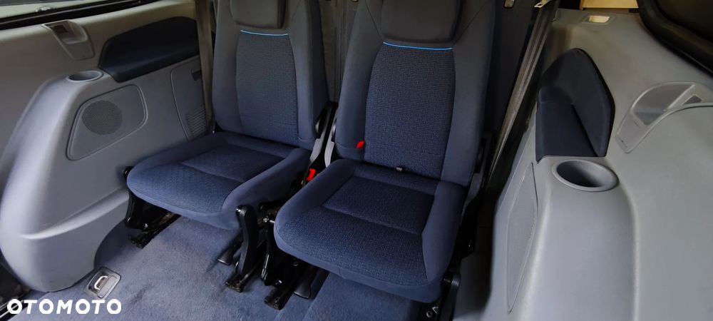 Ford Galaxy 2.0 Titanium - 8