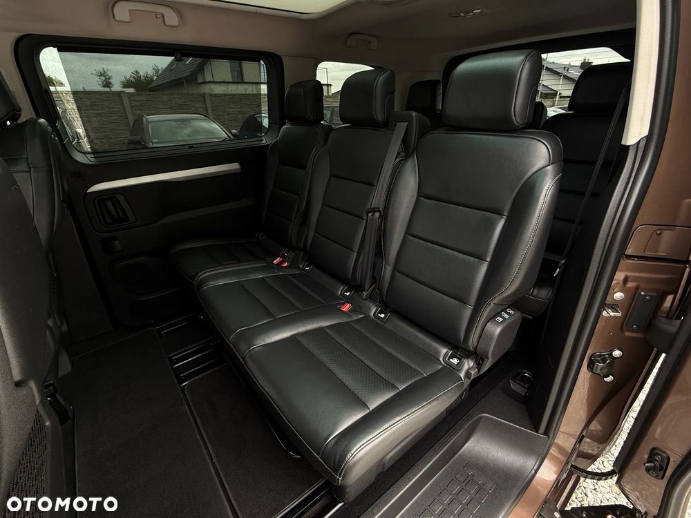 Peugeot Traveller 2.0 BlueHDi Compact Allure - 26