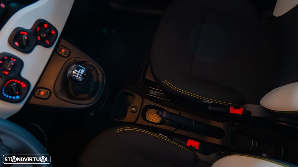 Fiat Panda Pandina 1.0 Hybrid Icon - 16