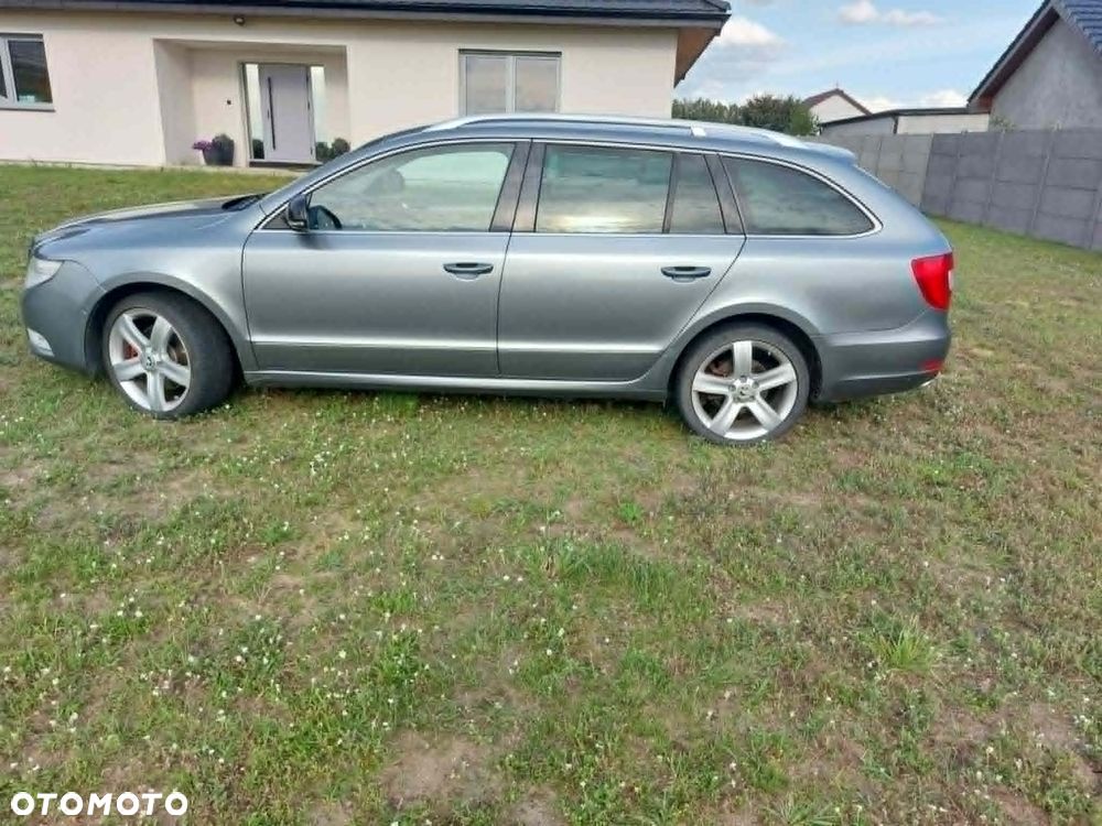 Skoda Superb 2.0 TDI Family - 2