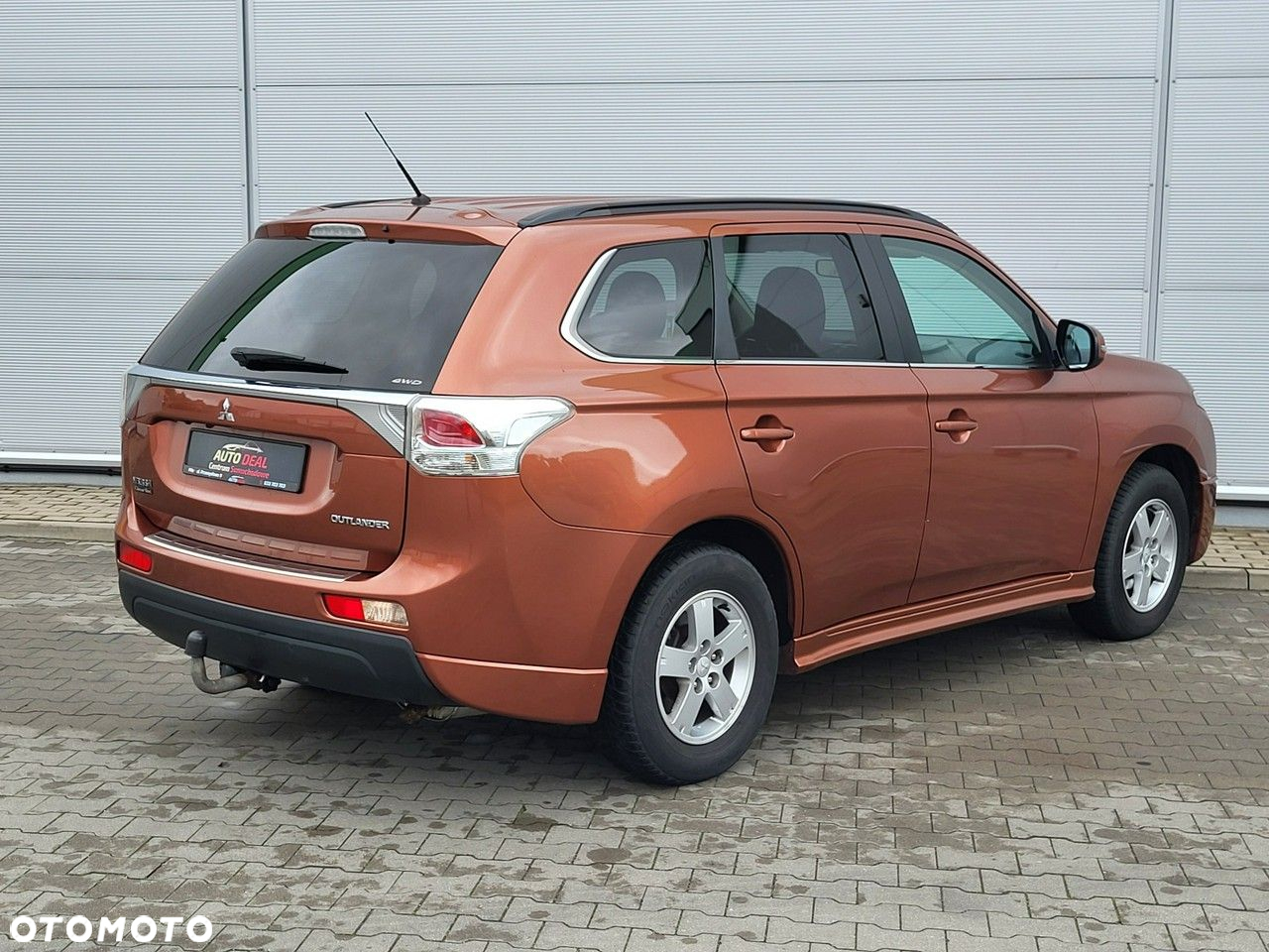 Mitsubishi Outlander - 12