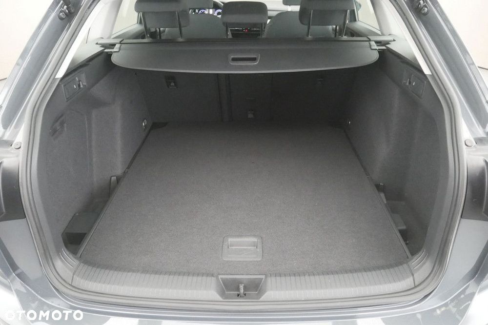 Volkswagen Golf Variant - 16