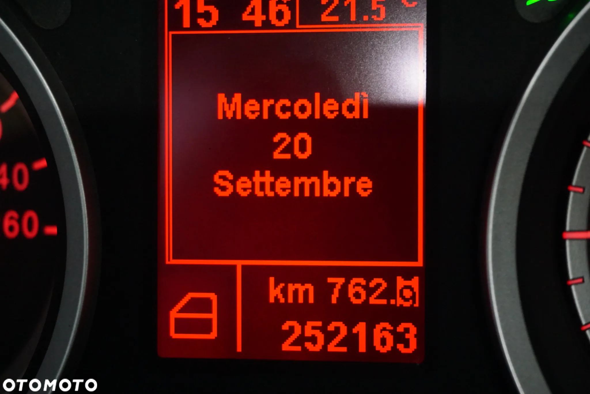 Alfa Romeo 159 1.9JTDM Distinctive - 25