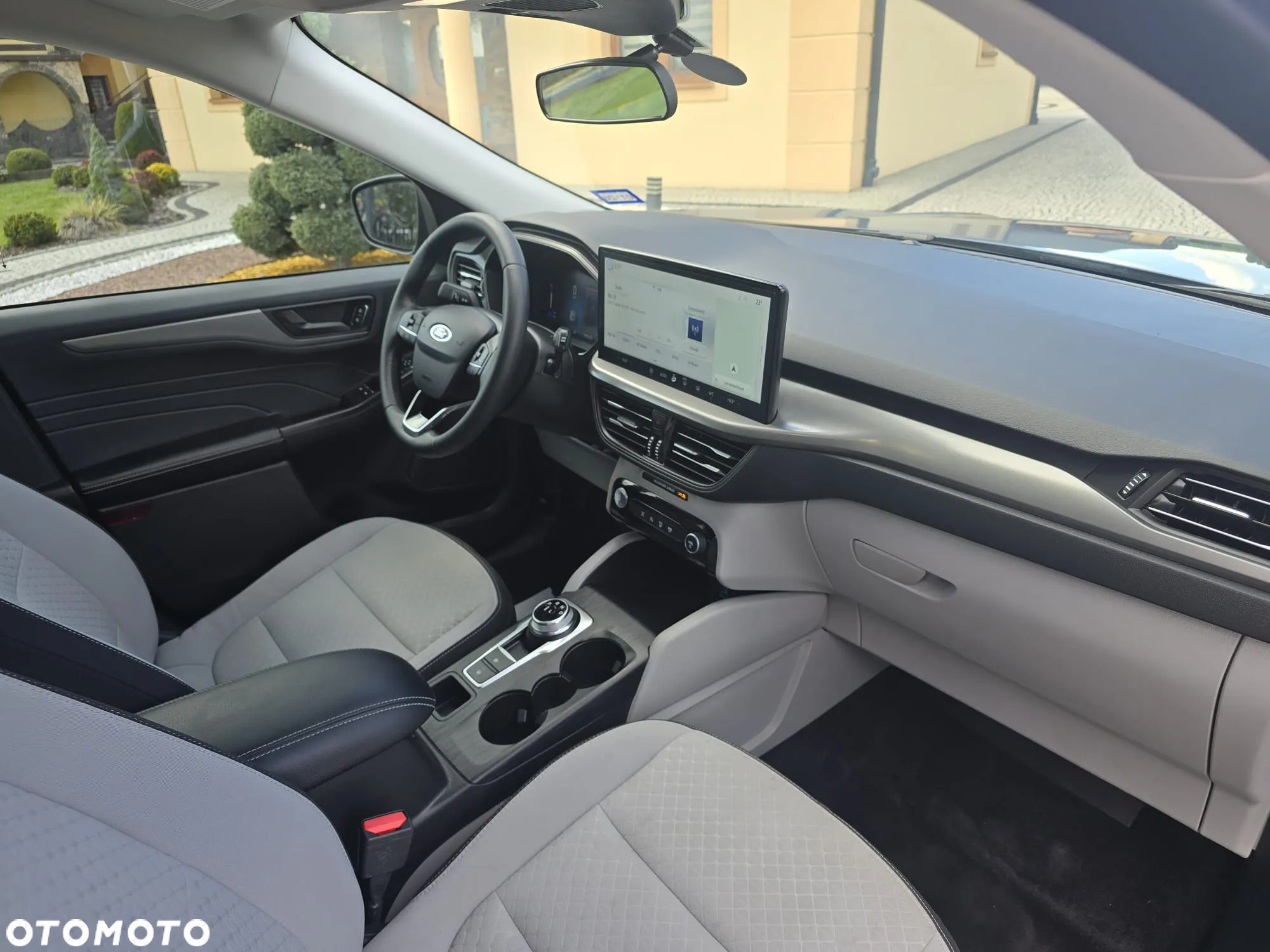 Ford Kuga - 11