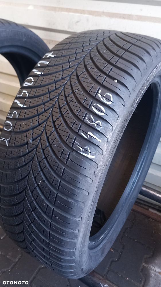 205/50/17 Goodyear Vector 4 Seasons Gen-3 93W - 2