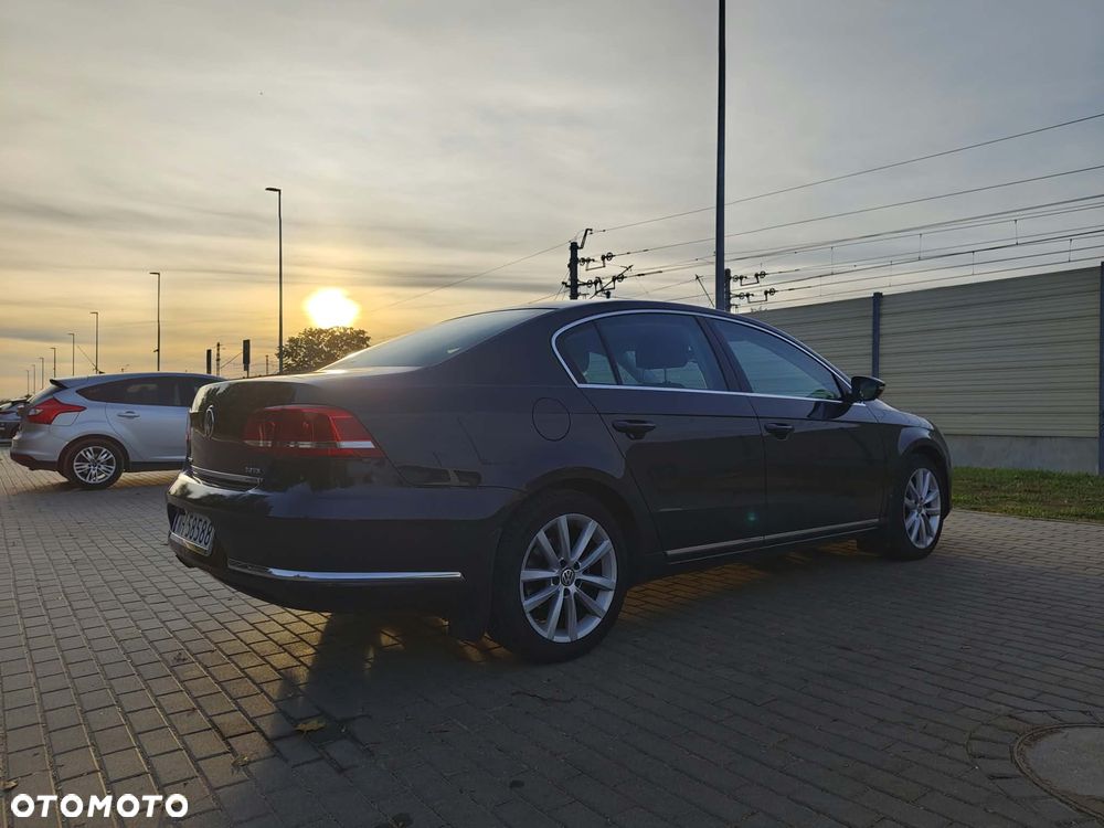 Volkswagen Passat - 2
