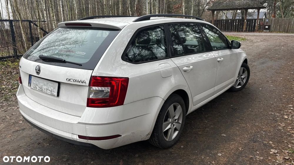 Skoda Octavia 1.6 TDI Ambition - 2