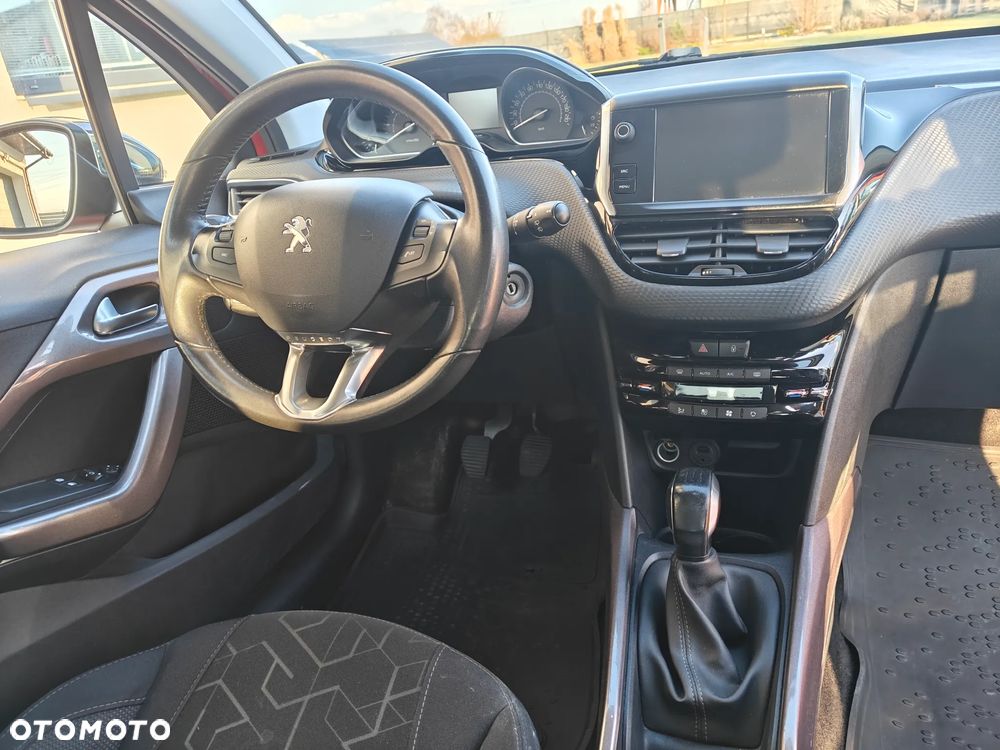 Peugeot 2008 1.2 Pure Tech Active - 11
