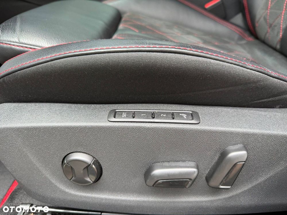 Skoda Octavia 2.0 TDI 4x4 RS DSG - 13