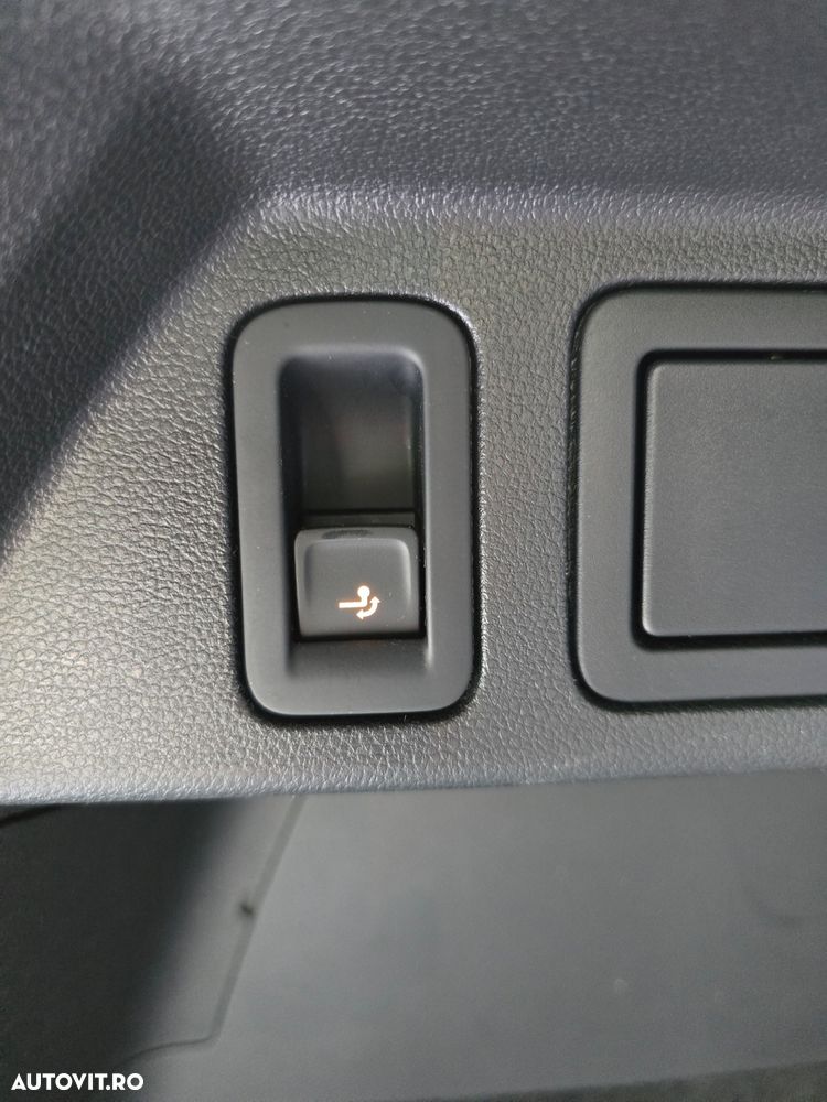 Volkswagen Tiguan - 10