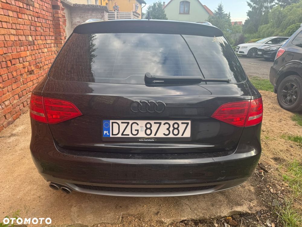Audi A4 Avant 3.0 TDI DPF quattro S tronic S line Sportpaket - 4