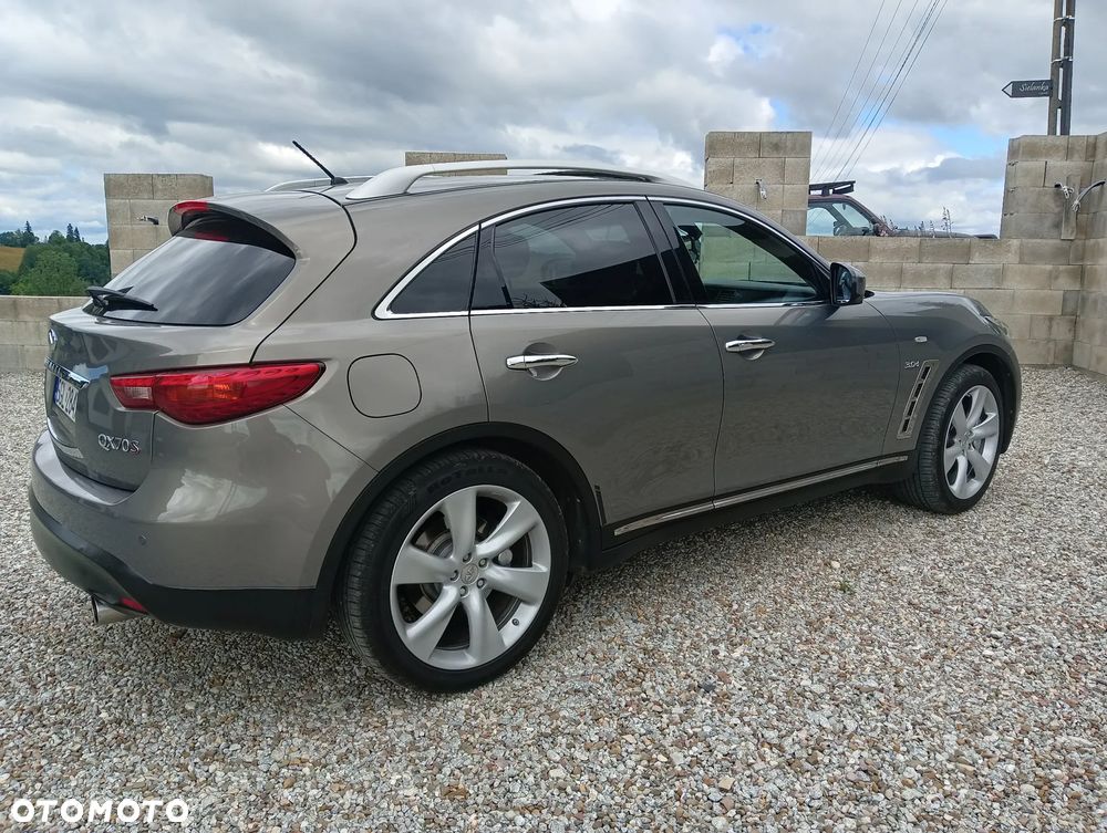 Infiniti QX70 3.0d S Premium - 26