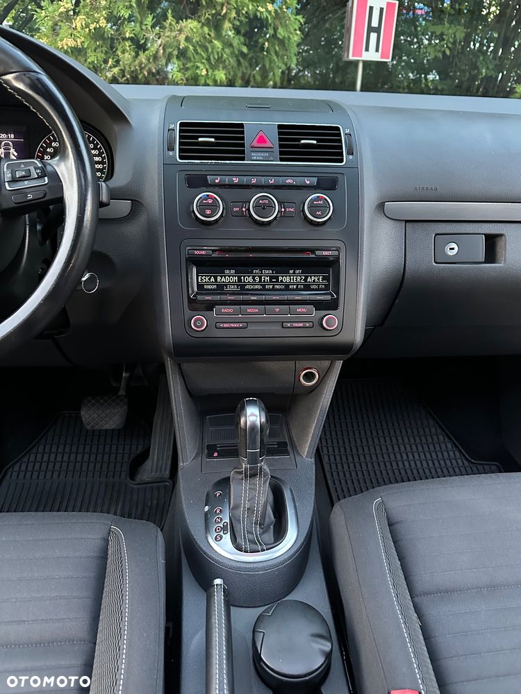 Volkswagen Touran 2.0 TDI DPF DSG Cup - 22