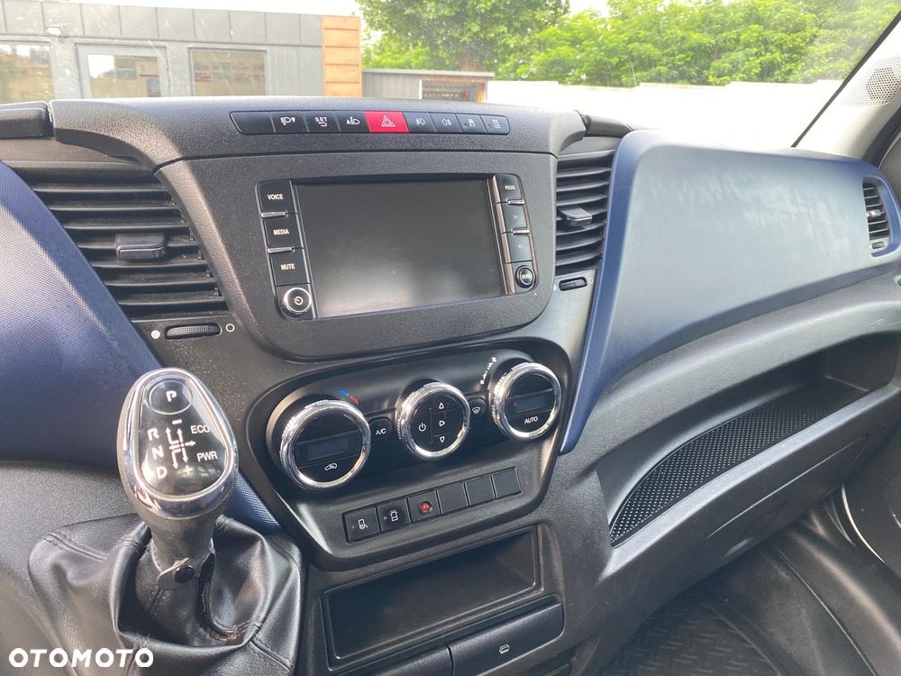 Iveco DAILY - 18